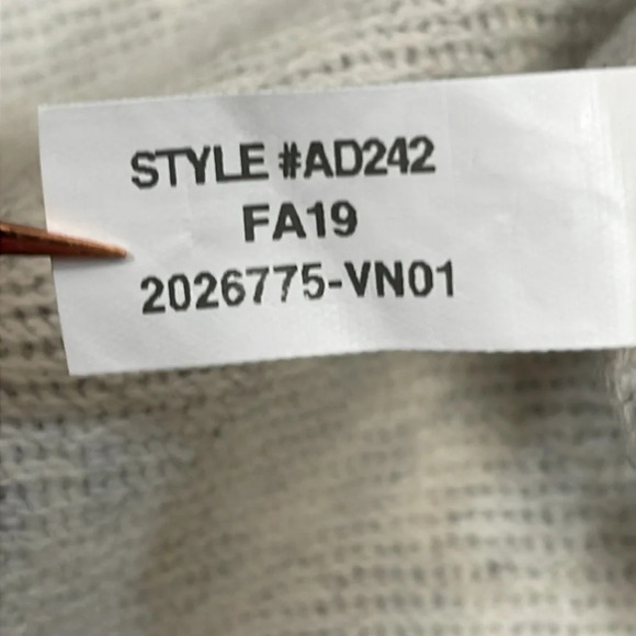 NWOT J. Crew Leopard Print Crewneck Raglan Sleeve Sweatshirt XS - Picture 12 of 15